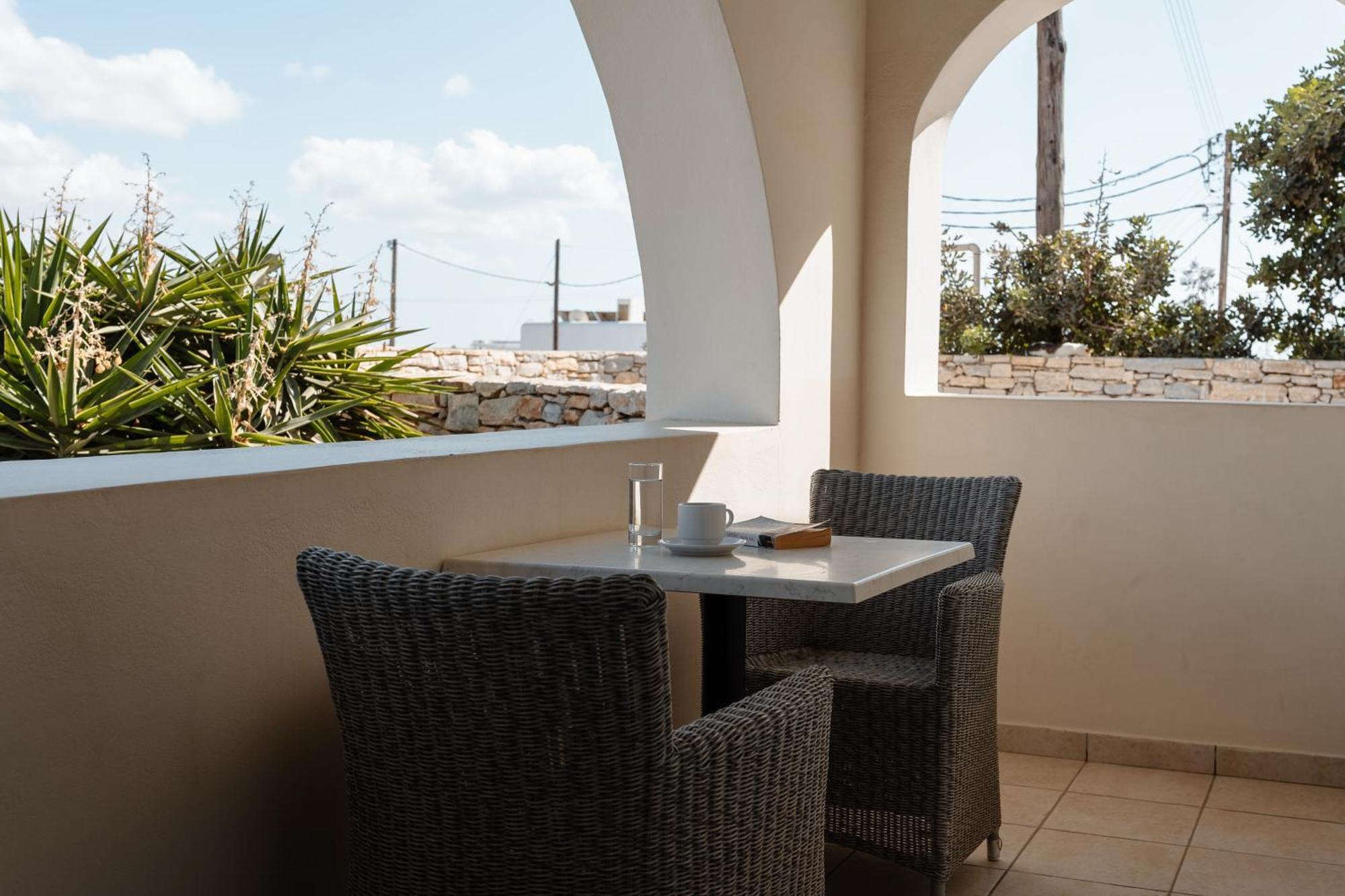 איוס פרוקופיוס Mitos Suites מראה חיצוני תמונה