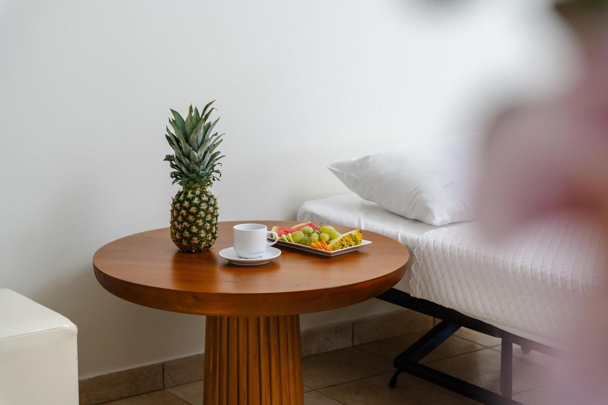 איוס פרוקופיוס Mitos Suites מראה חיצוני תמונה